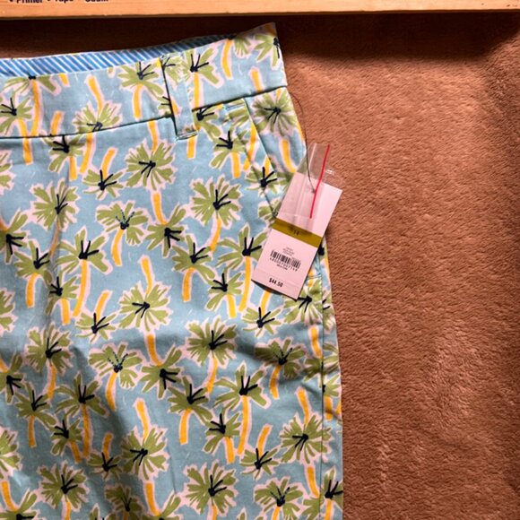 NWT Crown & Ivy Women 14 Aqua Green Palms High Raise Flat Front Chino Shorts (V) - Picture 4 of 9